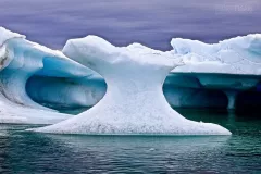 FJL0819_0603_Nature master of sculpture. Icebergs in the sea (Franz Josef Land Russia)