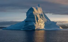 GRO0822_0981_Sunset in Scoresby Sund (Eastern Greenland)