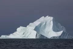 GRO0822_0958_Iceberg in Scoresby Sund (Eastern Greenland)