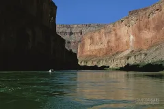 ARI1007_0171_Across the Grand Canyon on the Colorado River (Arizona USA)