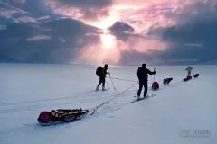 SVA0404_0214_Winter expedition (Svalbard Islands Norway)