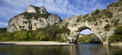 ARD0419_0745_Point d’Arc the natural arch in the Gorges of Ardèche (France)