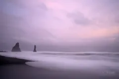 ISL0315_0388_The colours at sunset over Reynisfjara black beach (Iceland)