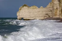 NOR0220_0835_Winter Storm on Etretat Coast (Normandy France)